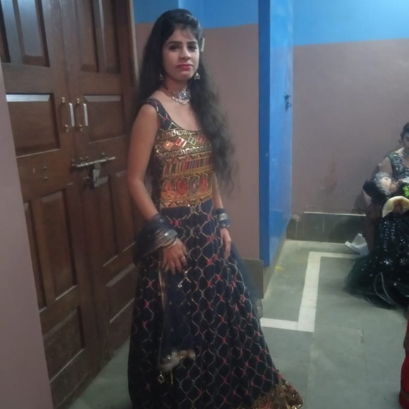 Meet your Posher, Ruchi - Picture 1 of 1